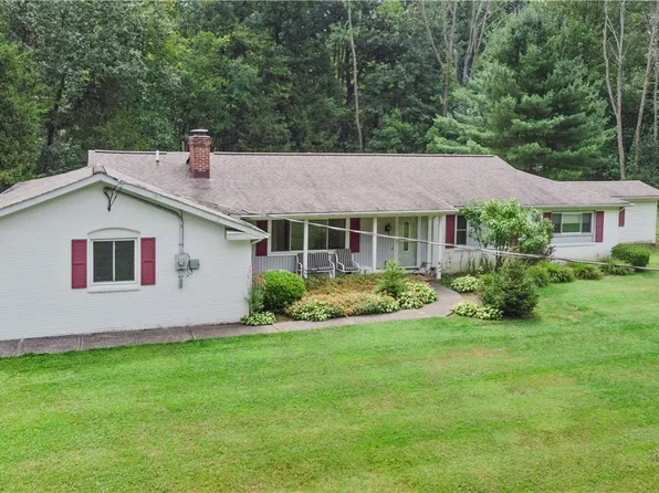 7521 Avon Ln, Chesterland, OH 44026