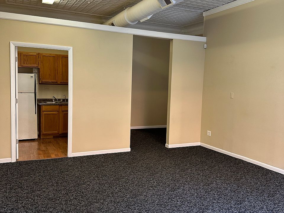 1st image of 2907 W Belmont Ave #1