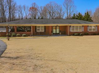 2892 Eastbrook Rd, Lynchburg, VA 24501