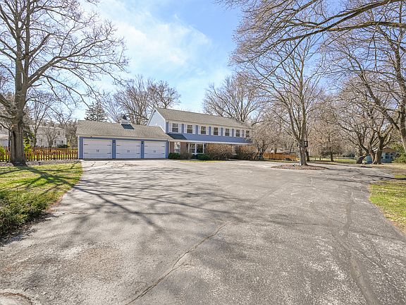 2nd image of 5N300 Powis Rd