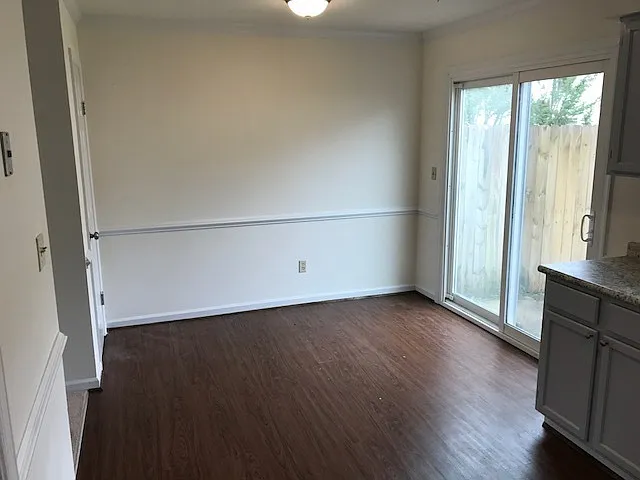 3 Bedroom Townhouse in Virginia Beach — Photo 3