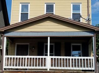 422 Pine Ave, Altoona, PA 16601
