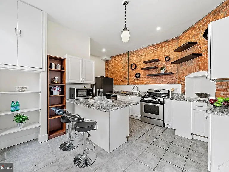 1306 Euclid St NW #2 — Photo 10