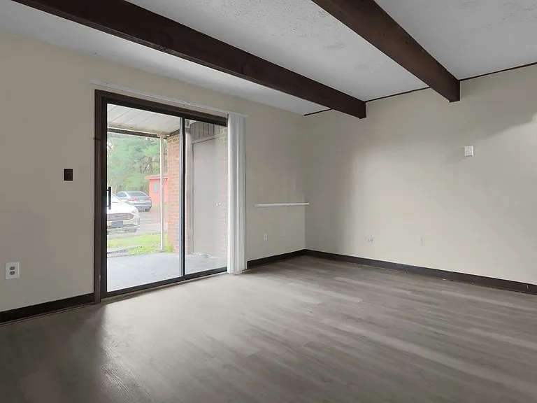 2483-2539 Courtright Rd #2503 — Photo 6