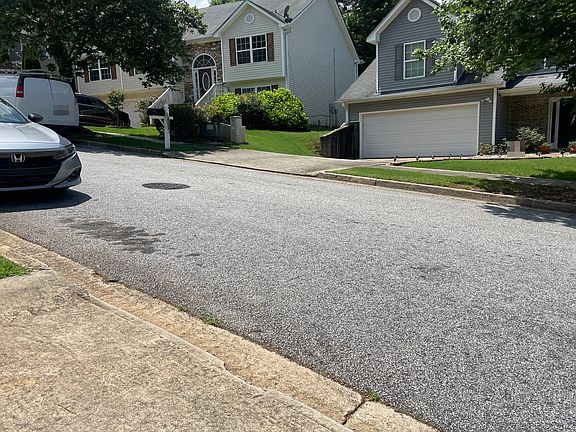 5th image of 4276 Round Stone Dr