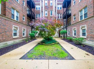 2335 E 70th Pl APT 205, Chicago, IL 60649