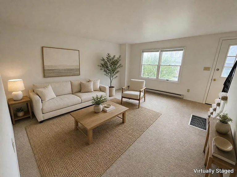 435 Cedarcrest Dr — Photo 4