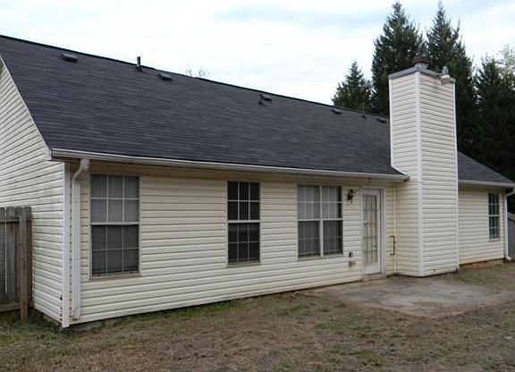 2nd image of 1146 Collyns Ct