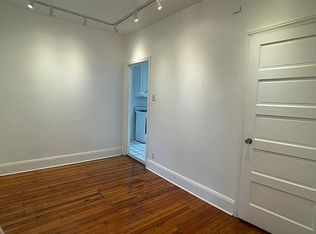 18-07 25th Rd FLOOR 2, Astoria, NY 11102