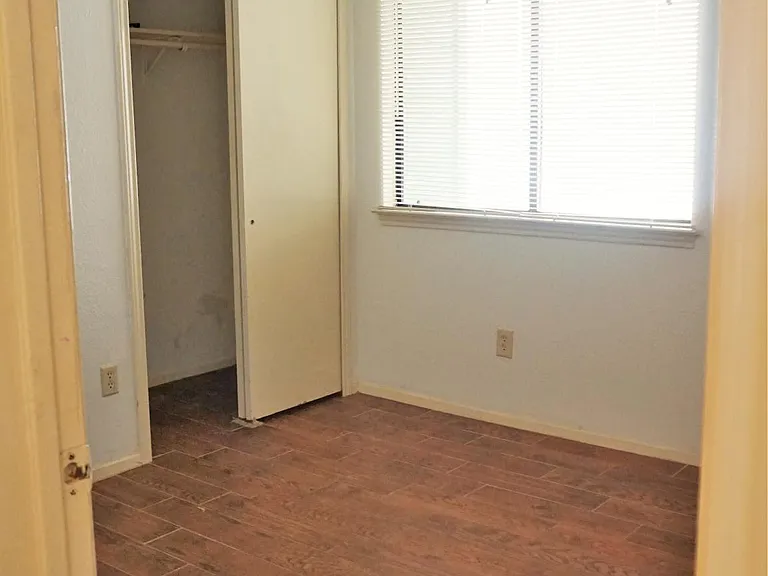 12805 Staton Dr — Photo 11