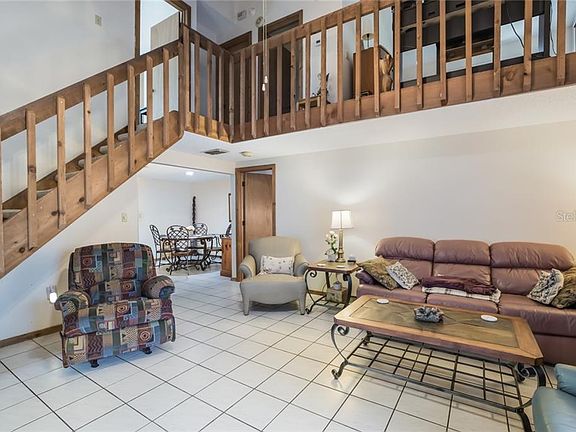 5th image of 4034 Olive Ave