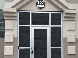 307 King St E #202, Hamilton, ON