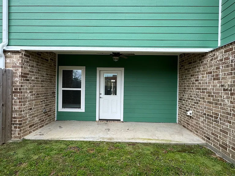 1655 S Kennedy Ave — Photo 21
