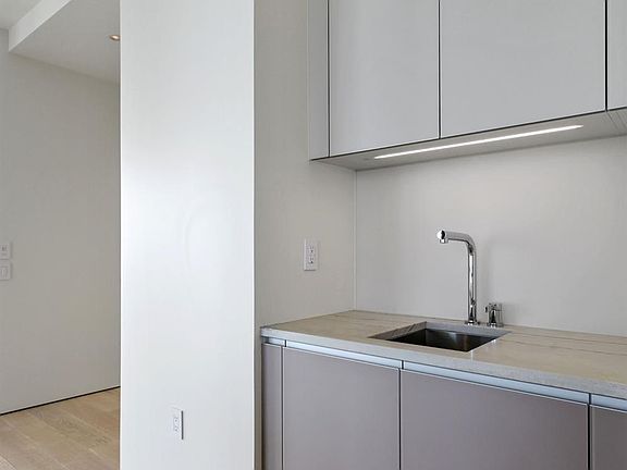5th image of 181 Fremont St Unit 58B