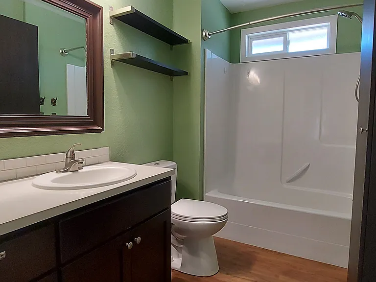 231 NE 10th Ave — Photo 19