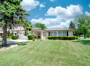 1301 Parkside Dr, Park Ridge, IL 60068