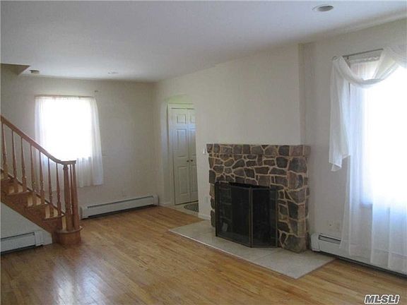 2nd image of 10 McGrady St