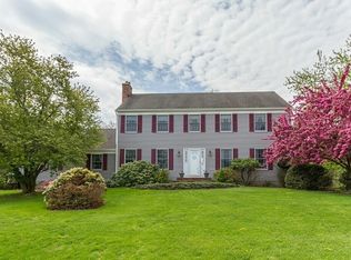4 Cornfield Ter, Flemington, NJ 08822