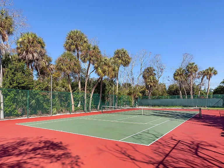 5019 Village Gardens Dr #31 — Photo 3