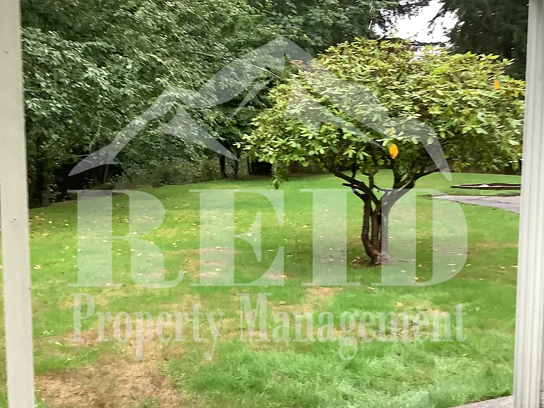 4813 Sandra Ln NE — Photo 31
