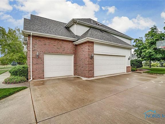 3rd image of 14579 Deerwood Ct