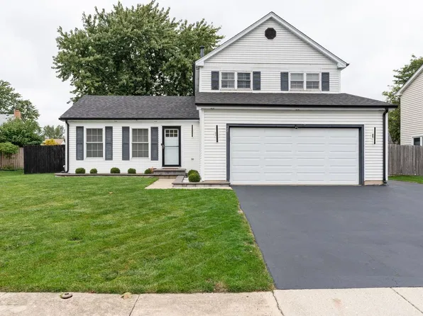 28 Dennison Dr, Glendale Heights, IL 60139