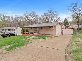 4254 Bordeaux Dr, Saint Louis, MO