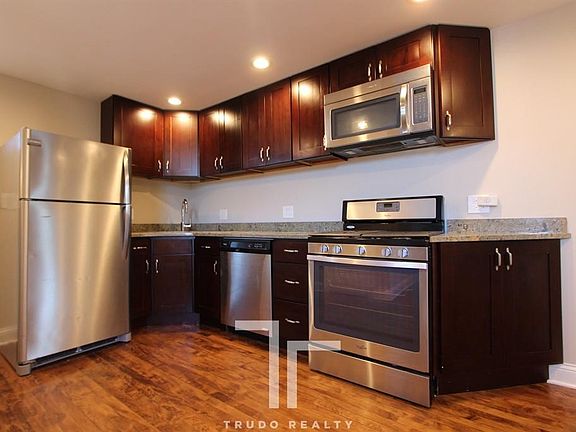 4th image of 3950 N Mozart St #2N