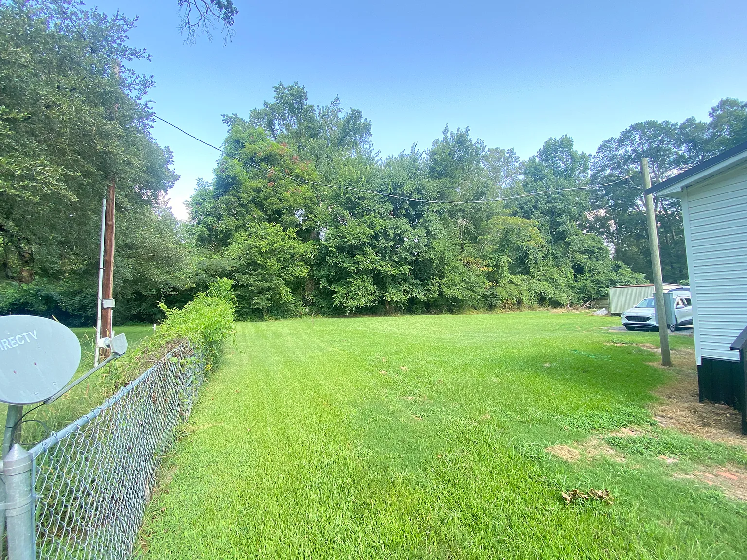 4 bed, 2400 sqft, $4,800 — Photo 3
