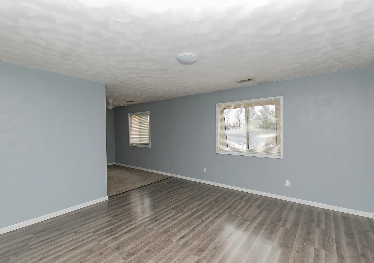 2 bed, 750 sqft, $1,100 — Photo 4
