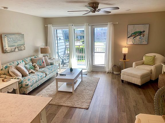 3rd image of 1760 E Gulf Beach Dr APT E6