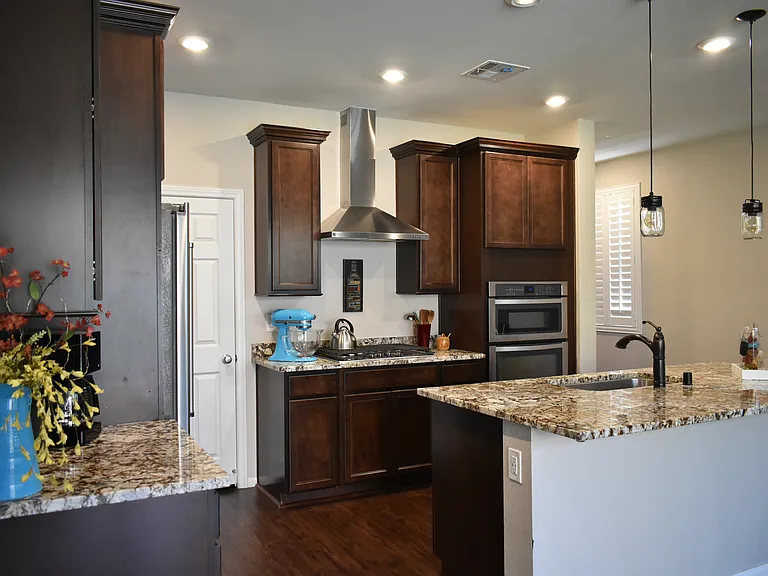7905 Brookside Falls Ct — Photo 4