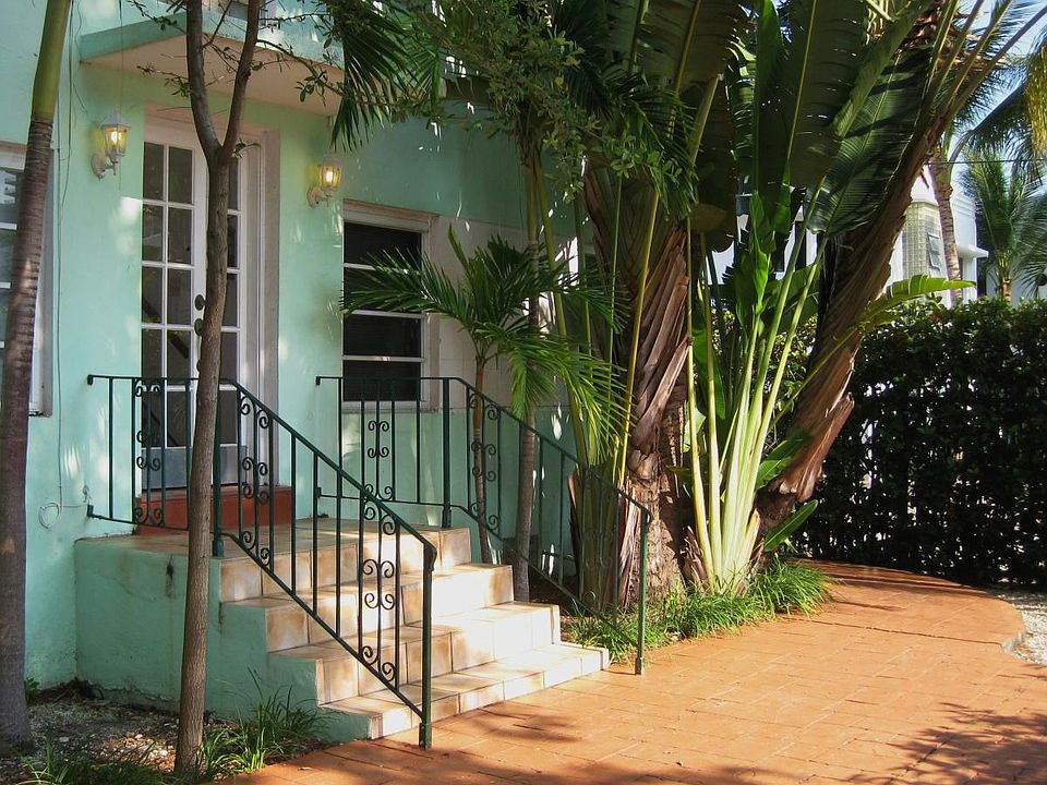 Front of 601 Building