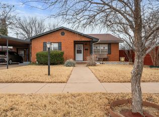 730 S 10th St, Slaton, TX 79364