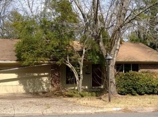 4 Lantern Hill Rd, Little Rock, AR 72227