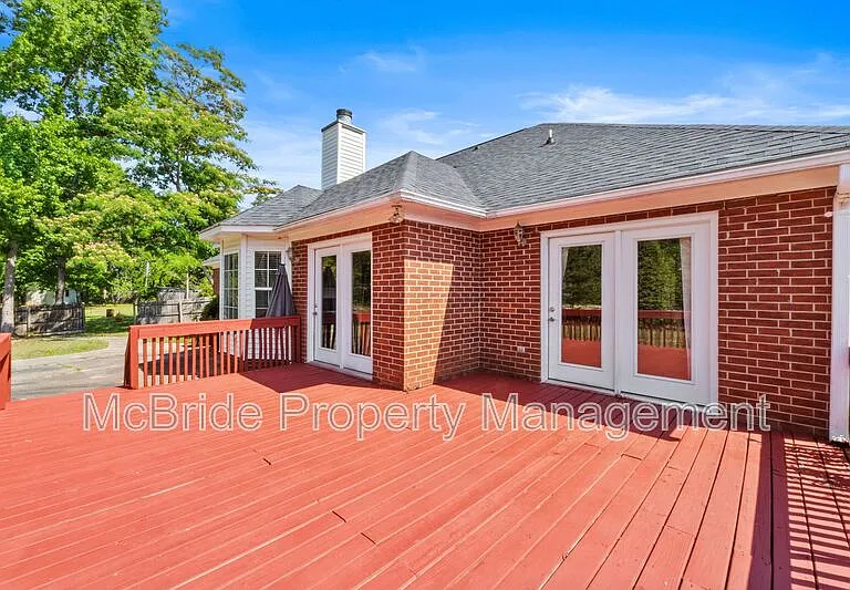 928 Hunting Horn Way W — Photo 25