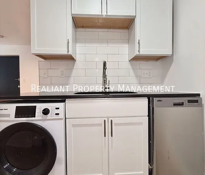 139 E Clifton Ave #139E301 — Photo 3