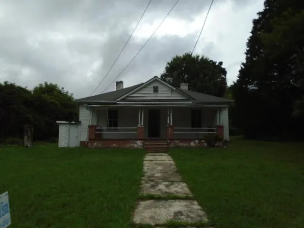 8 Kimberly Ave, Danville, VA 24541