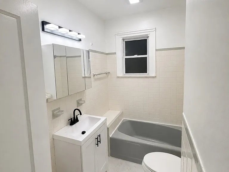 135 Liberty St #2 — Photo 3