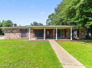 2008 C W Webb Rd, Gautier, MS 39553