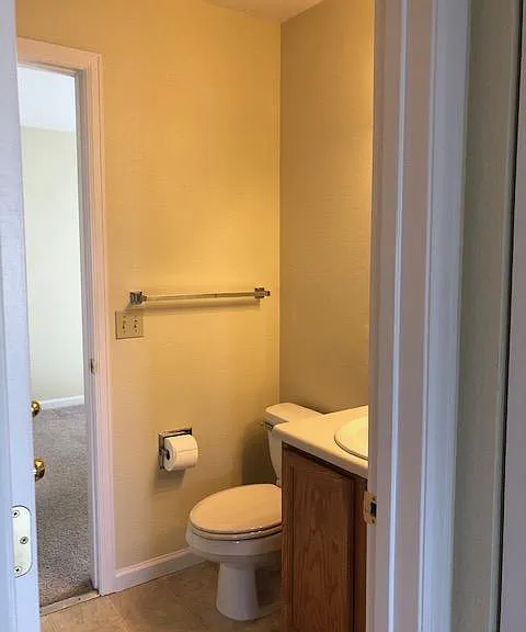 Second full bathroom (two doors, connecting to directly to second bedroom and to living room hallway)