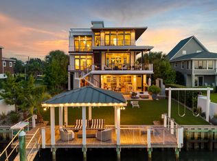 20 W Pelican Dr, Wrightsville Beach, NC 28480
