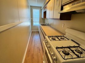 162 Tremont St, Fall River, MA