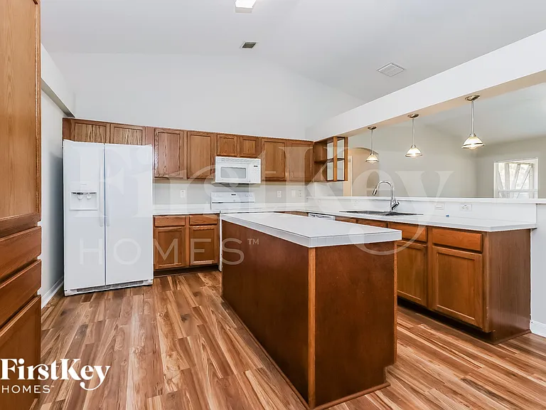 3526 SW Rosardo St — Photo 6