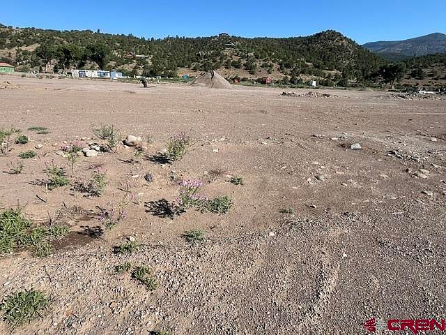 2nd image of 13 Woodpecker Drive