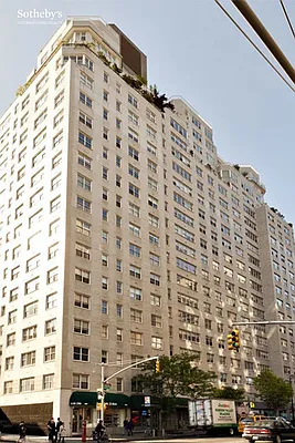 Sold by Sotheby's International Realty | media 9