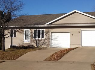 440 Broderick Dr NE, Cedar Rapids, IA 52402