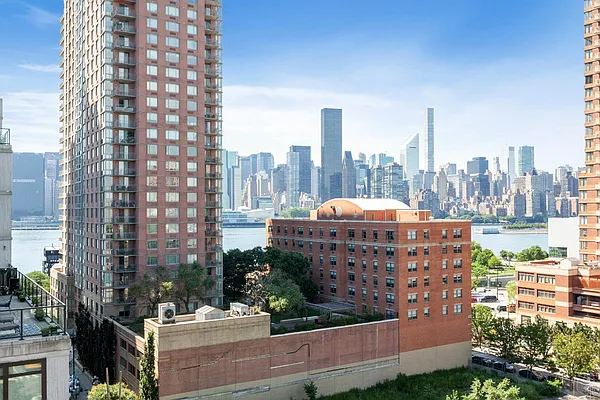 Sold by Halstead Real Estate | media 6