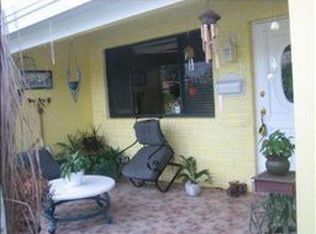 7050 SW 11th St, Pembroke Pines, FL 33023