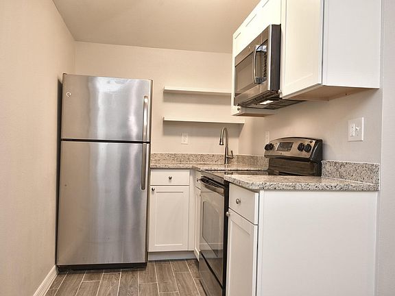 5th image of 2612 1/2 Kilgore St